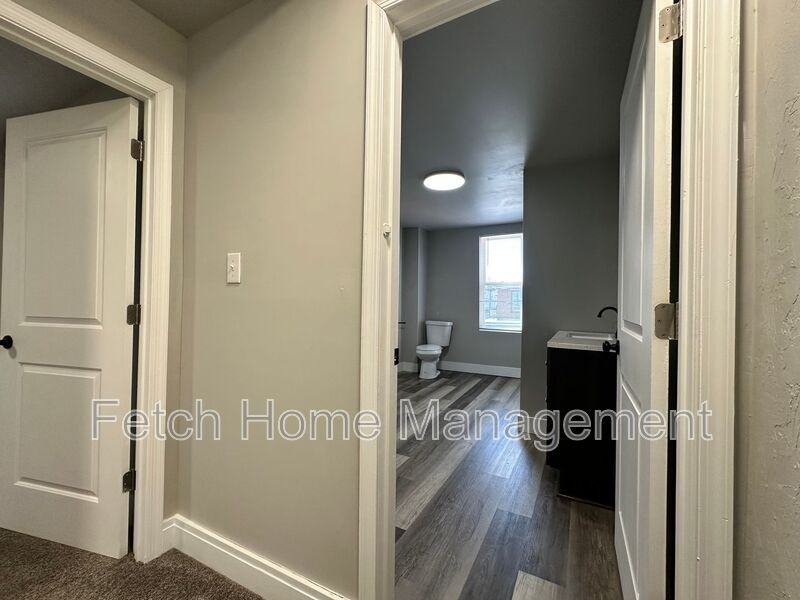 334 Lehman St - Photo 7 of 24