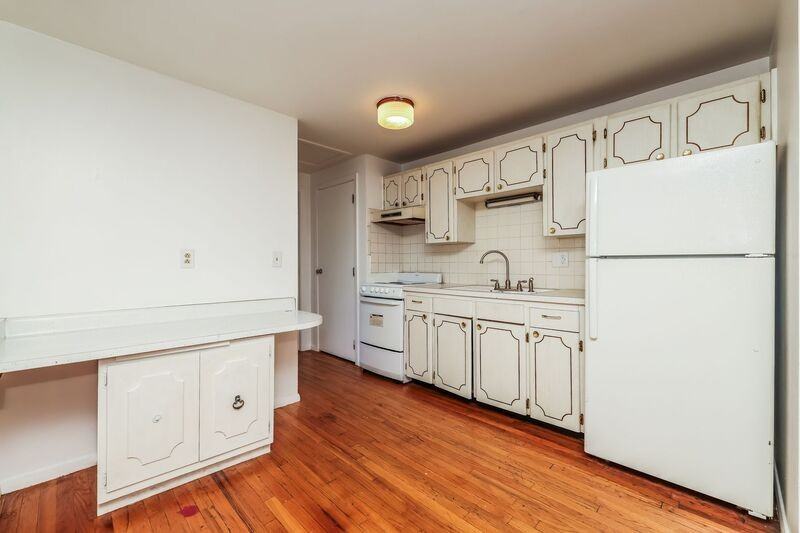 3611 Charlotte Dr #3623 - Photo 3 of 8