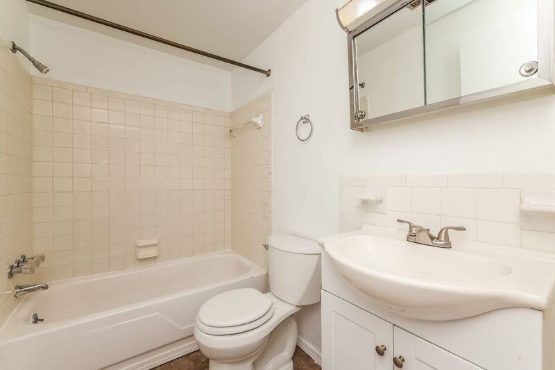 3611 Charlotte Dr #3623 - Photo 7 of 8