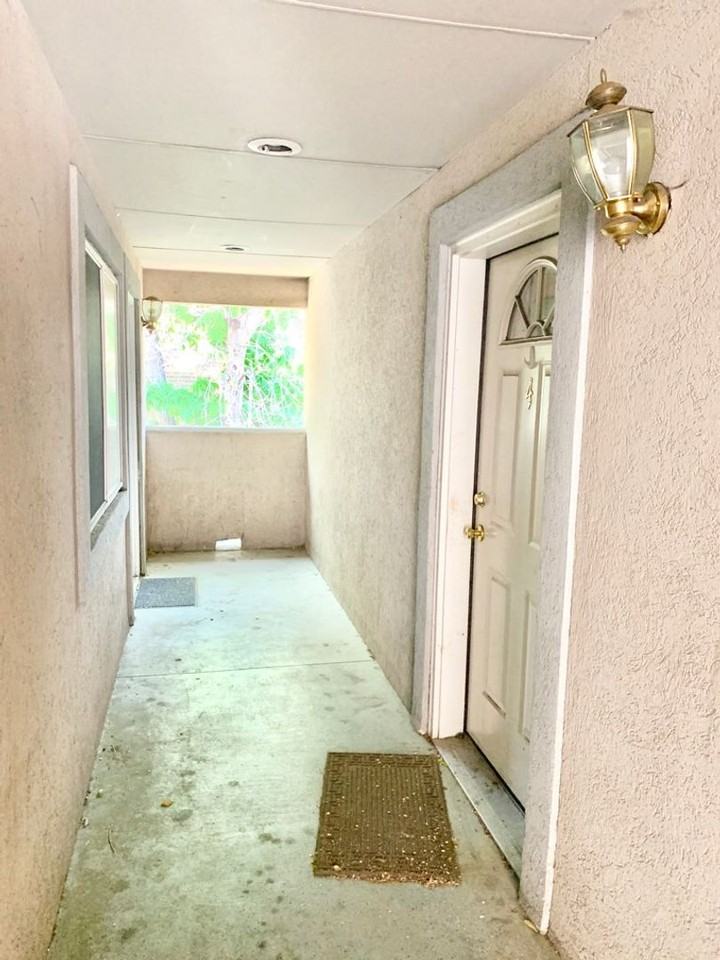 816 S College Ave - Photo 3 of 16