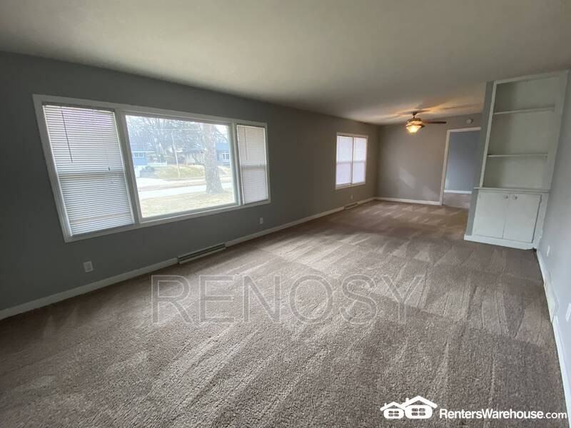 1417 Cummins Pkwy - Photo 5 of 16