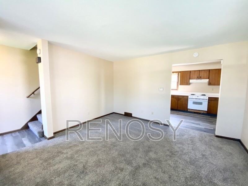 3314 Valdez Ct - Photo 4 of 16