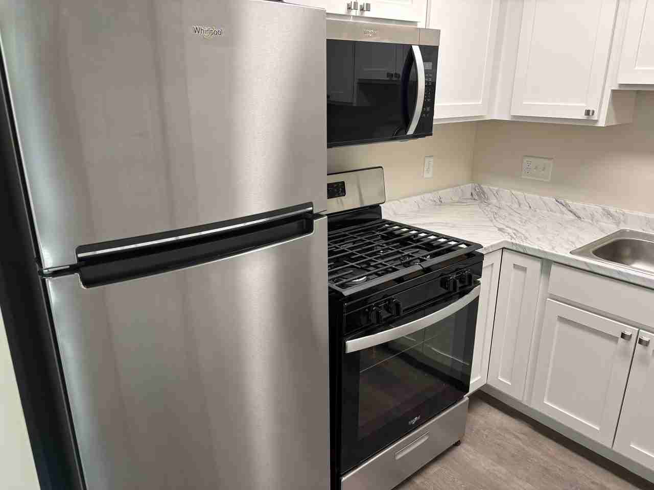 Thornapple Apartments - Photo 3 of 20