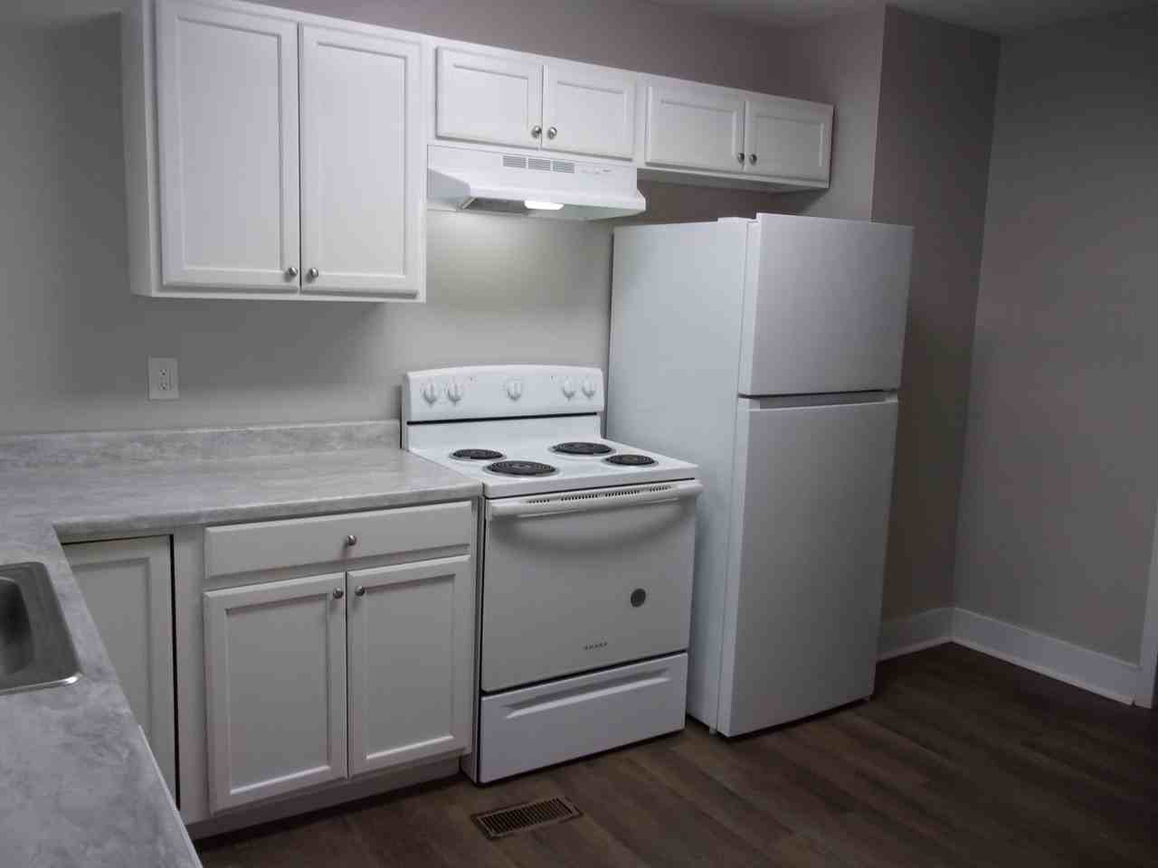 1052 Ebenezer Avenue Ext - Photo 4 of 13