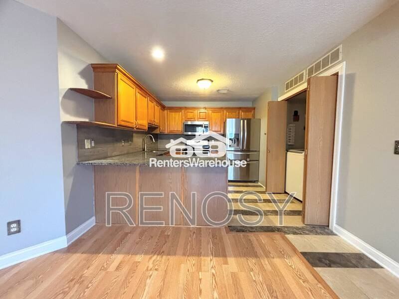 10151 Sutton Dr #8 - Photo 5 of 12