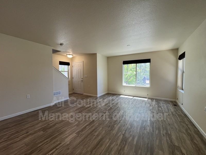 1208 Hummingbird Cir - Photo 5 of 22
