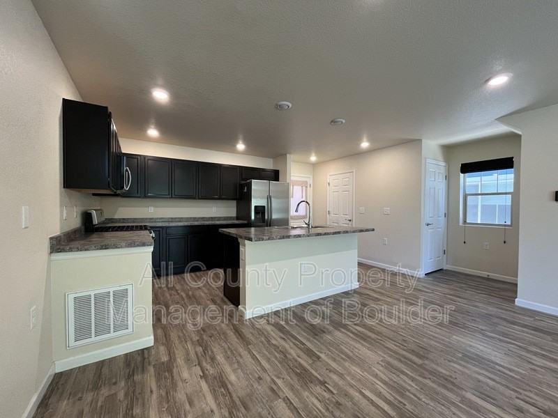 1208 Hummingbird Cir - Photo 6 of 22