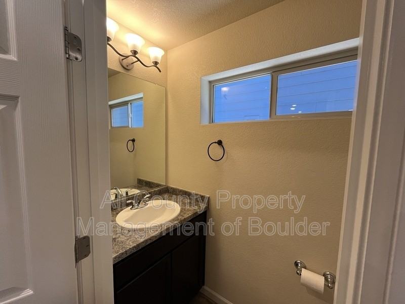 1208 Hummingbird Cir - Photo 7 of 22