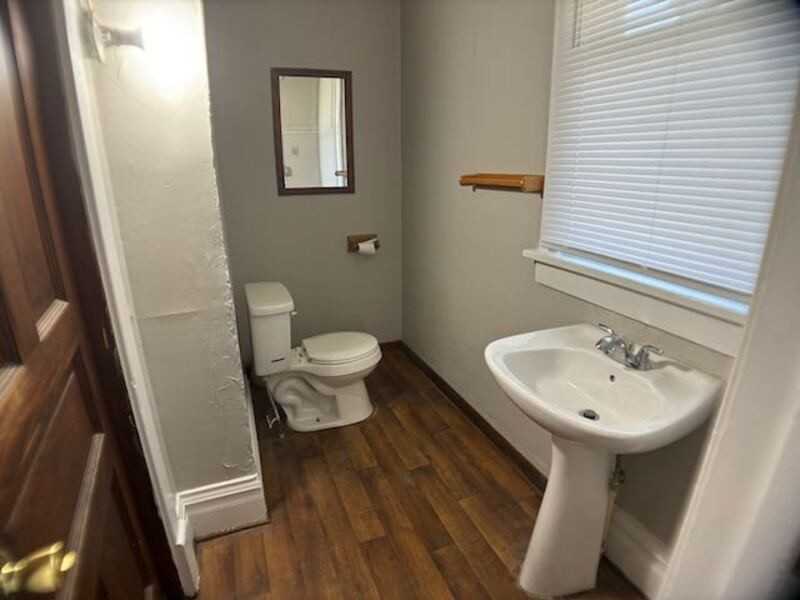 1010 N Elmwood Ave - Photo 7 of 13