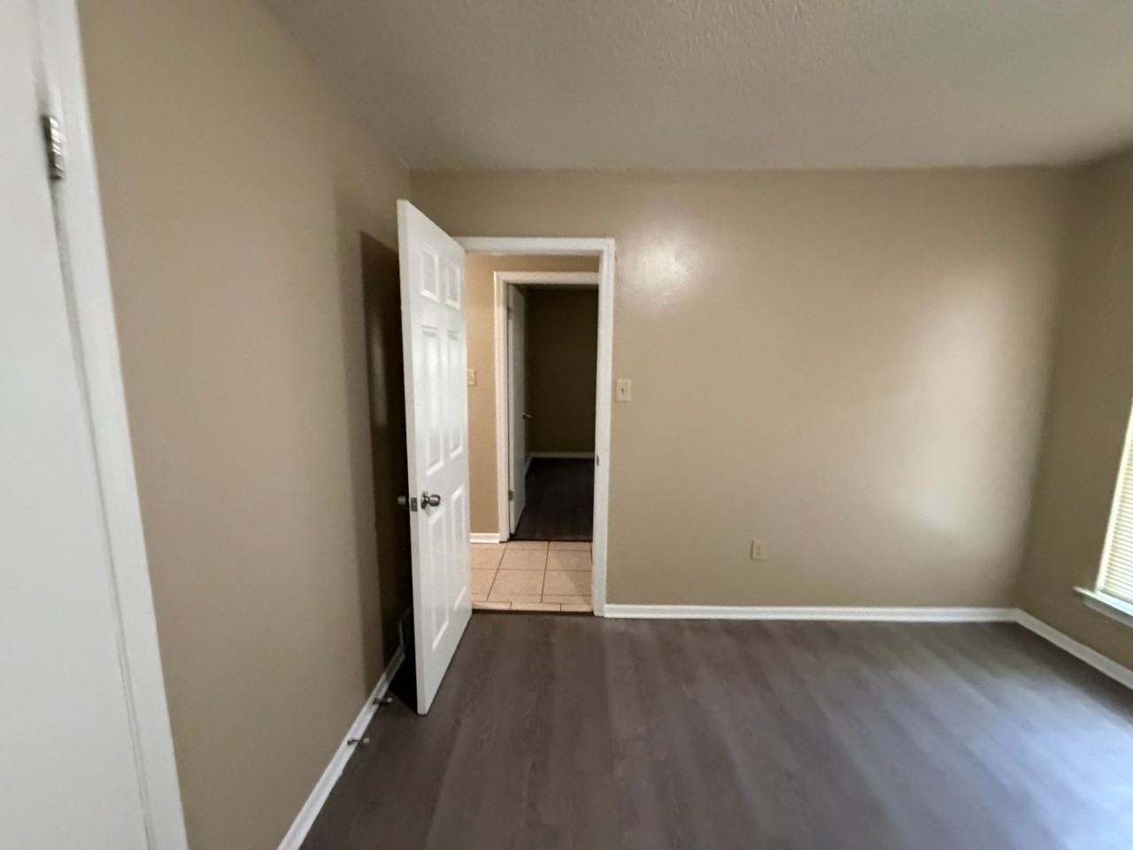 8401 Old Forge Rd - Photo 6 of 18