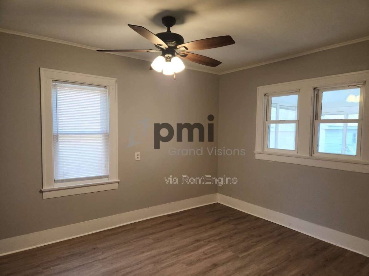 18 E Dr - Photo 7 of 10