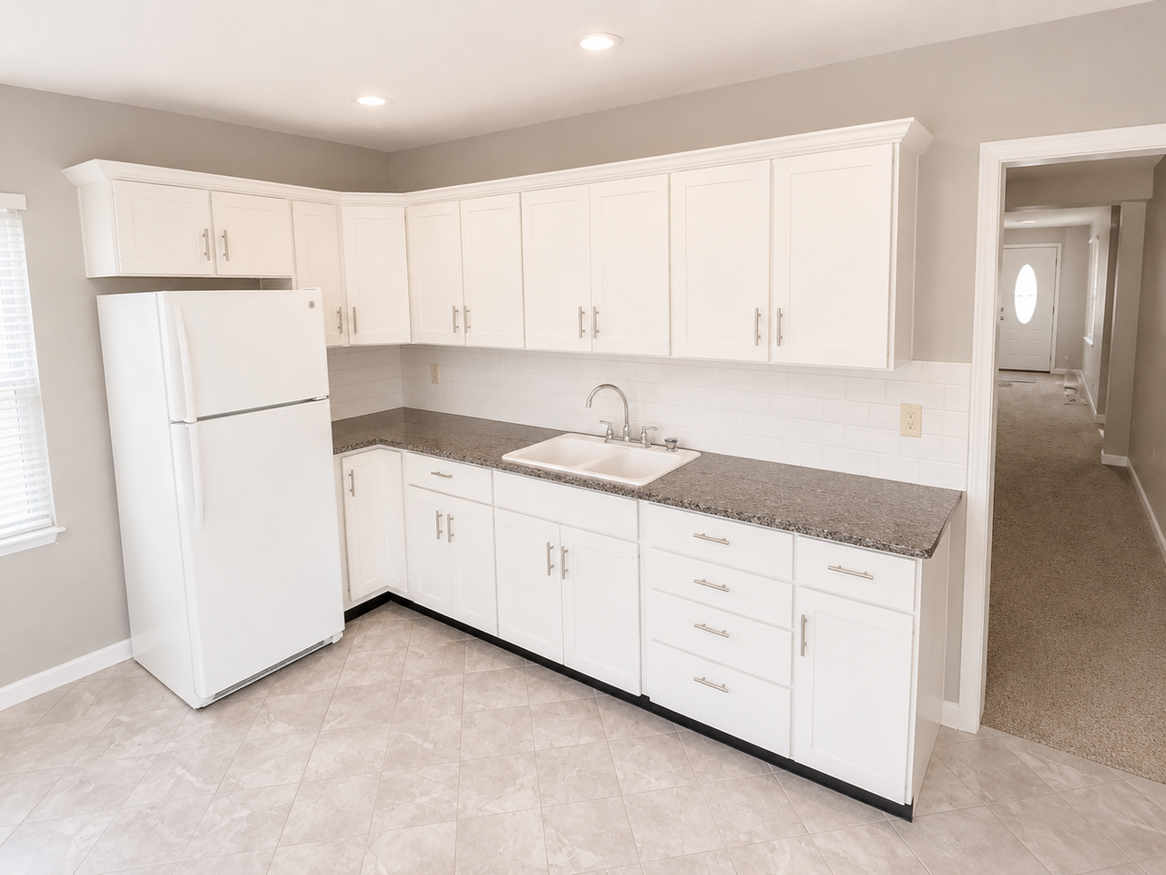 2092 Garfield Ave - Photo 2 of 10