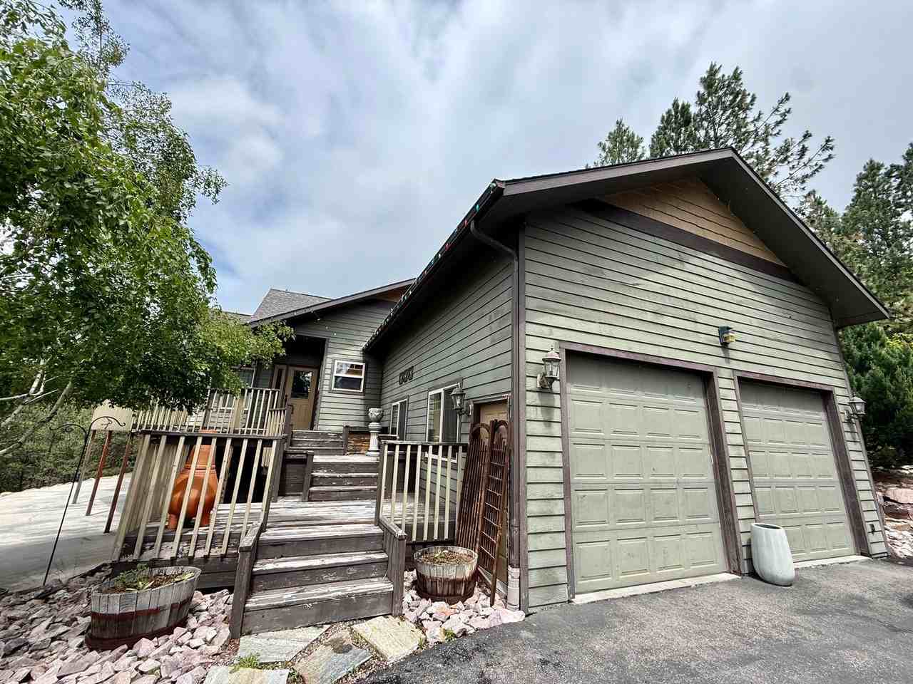 15284 Savik Ln - Photo 2 of 41