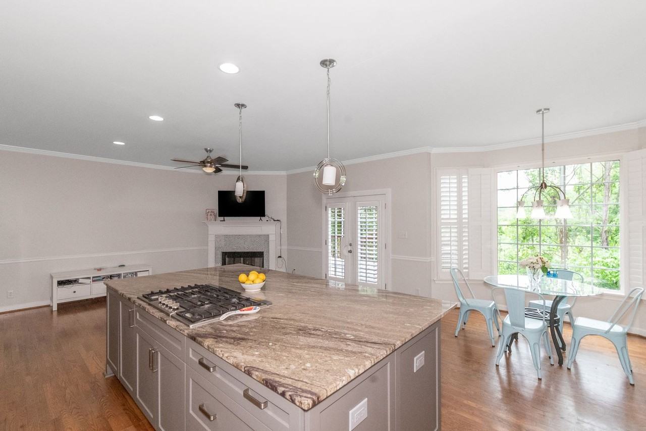 1450 Hillcrest Hts - Photo 5 of 49