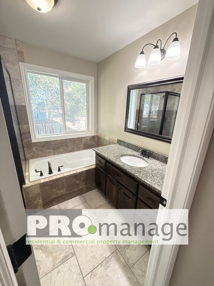 3996 3996 E. Deer Meadow Dr. - Photo 5 of 13