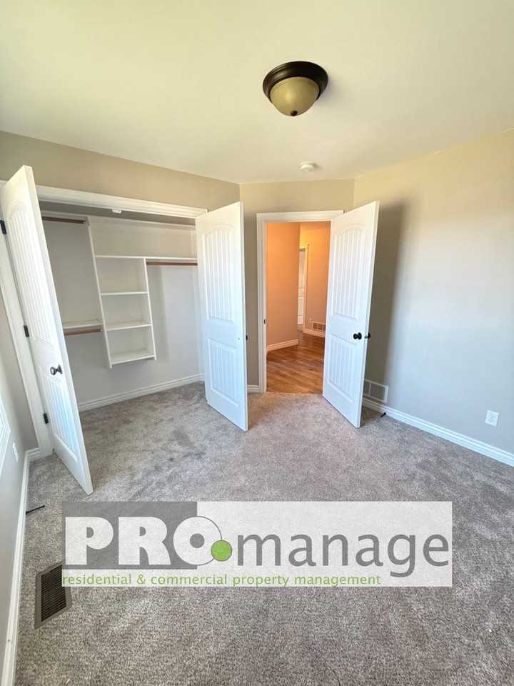 3996 3996 E. Deer Meadow Dr. - Photo 7 of 13
