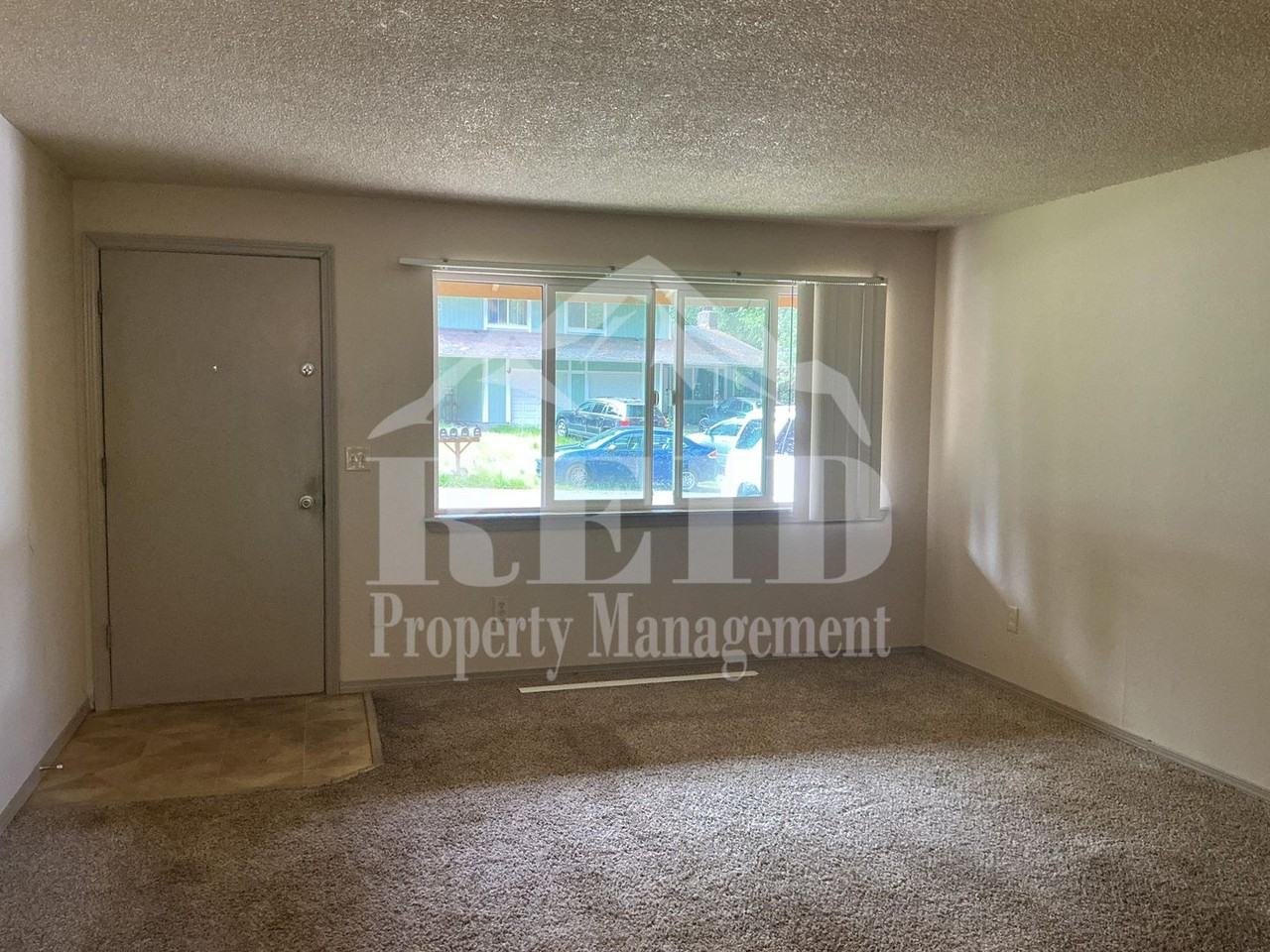 3217 Se Goldmaur Ct #B - Photo 2 of 27