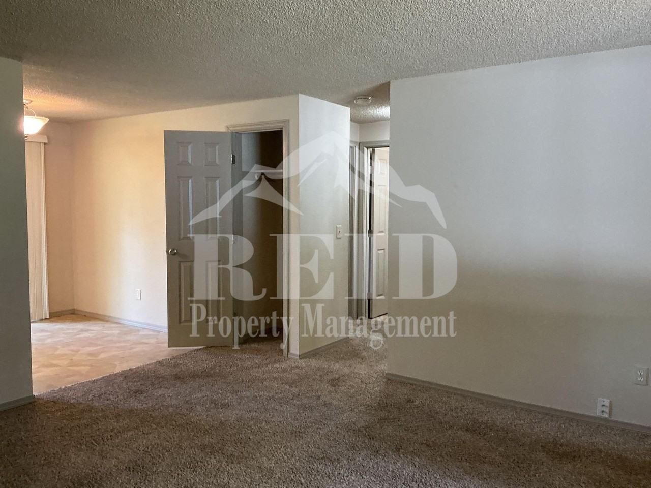 3217 Se Goldmaur Ct #B - Photo 3 of 27