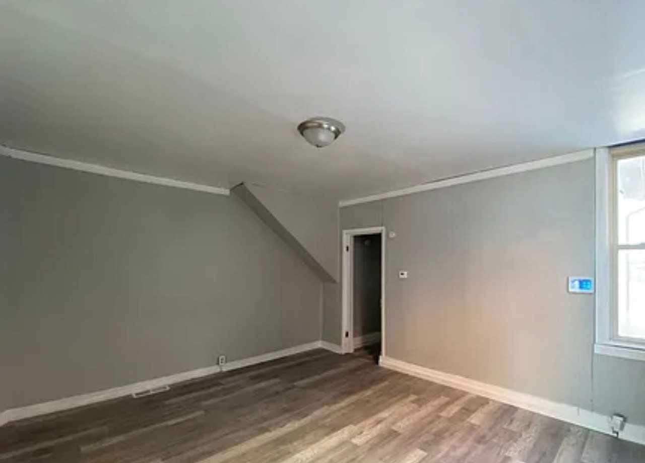 1733 1733 & 1735 Edison Ave. - Photo 2 of 8