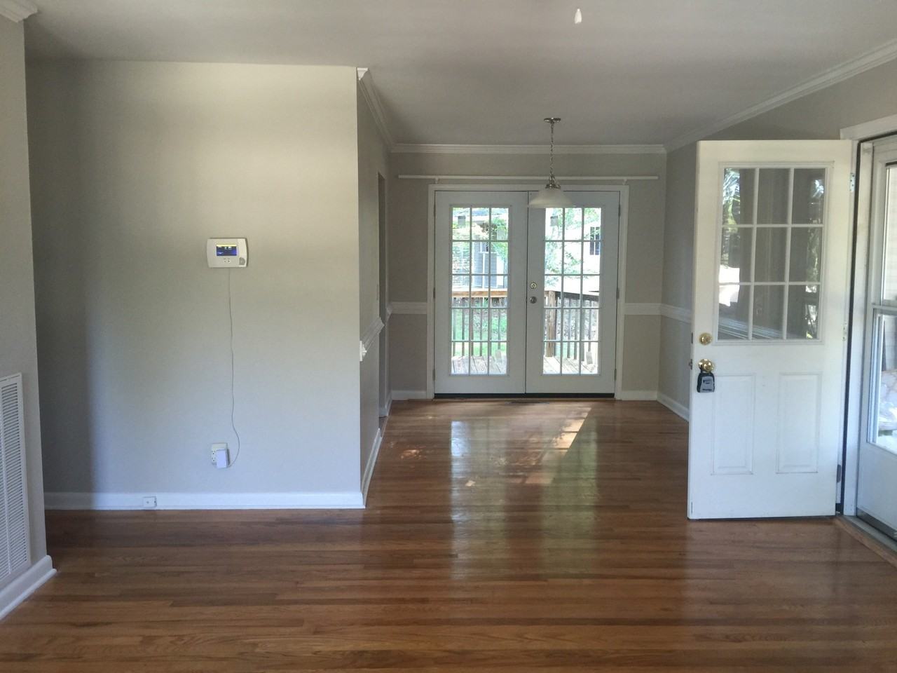1600 Piper Pl - Photo 3 of 13