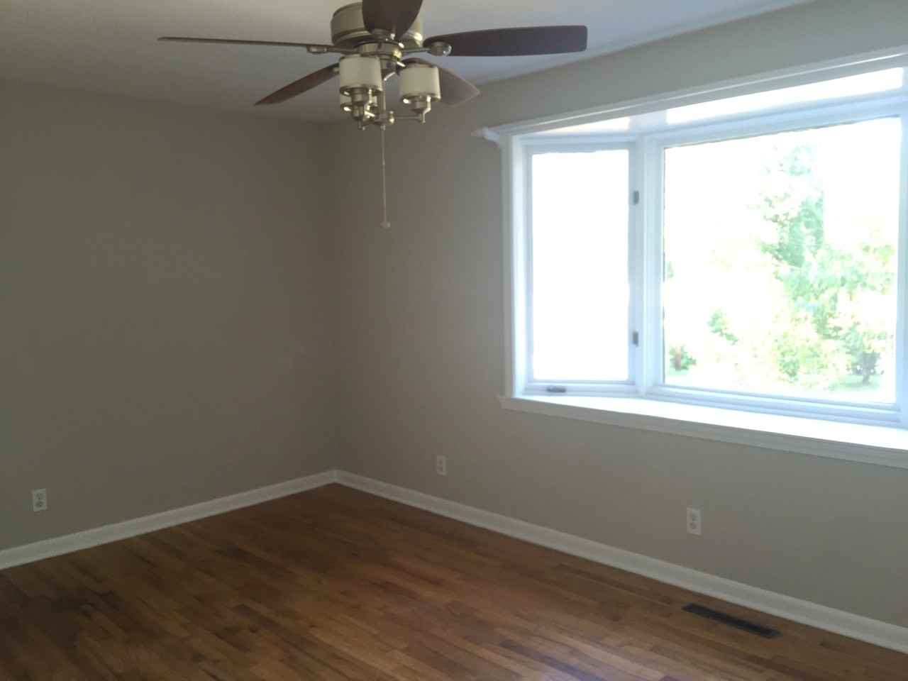 1600 Piper Pl - Photo 5 of 13