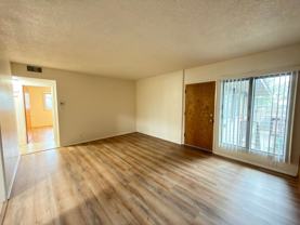 304 E. Almond Avenue - Photo 1 of 1