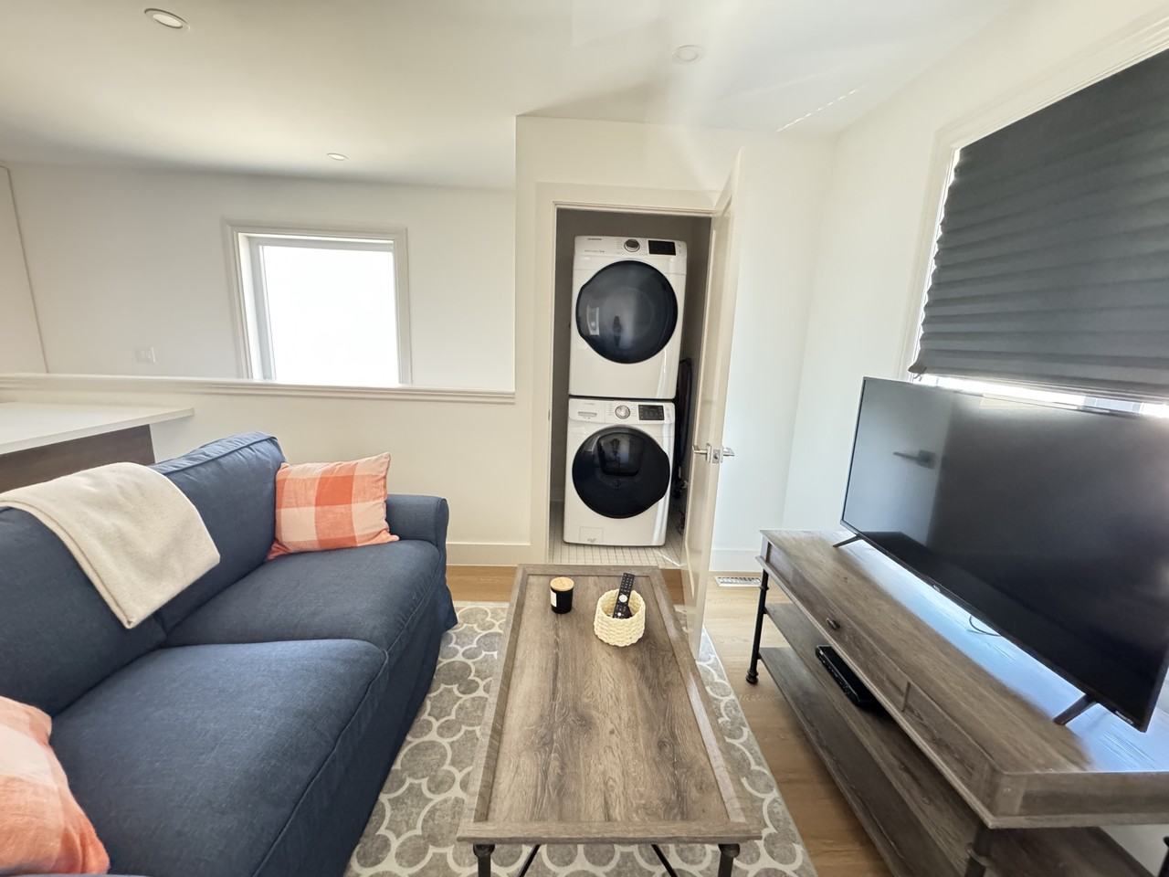 26 Cardrew St - Photo 6 of 15