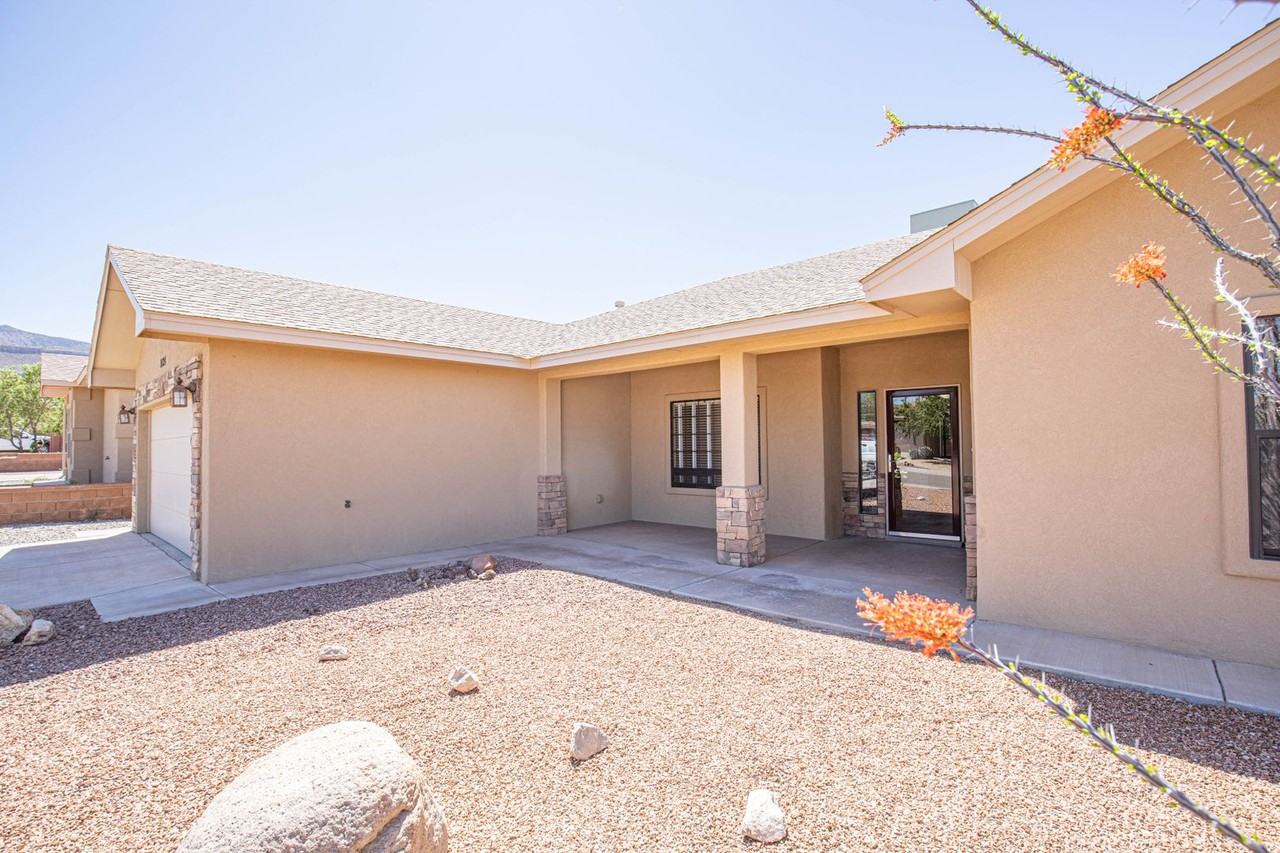 1124 Pajarito Dr - Photo 3 of 50