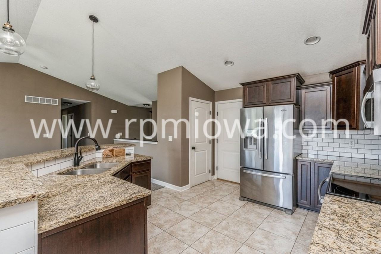 3709 Nw Kline St - Photo 2 of 18