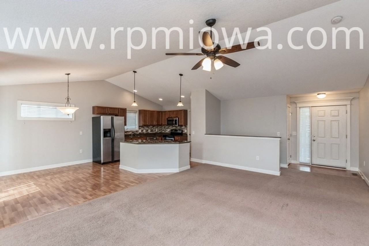 5016 Ne Innsbruck Dr - Photo 4 of 18