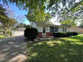 featured image of 1318 Sw Lynn Dr