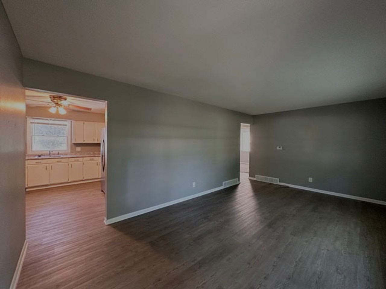 1318 Sw Lynn Dr - Photo 4 of 20