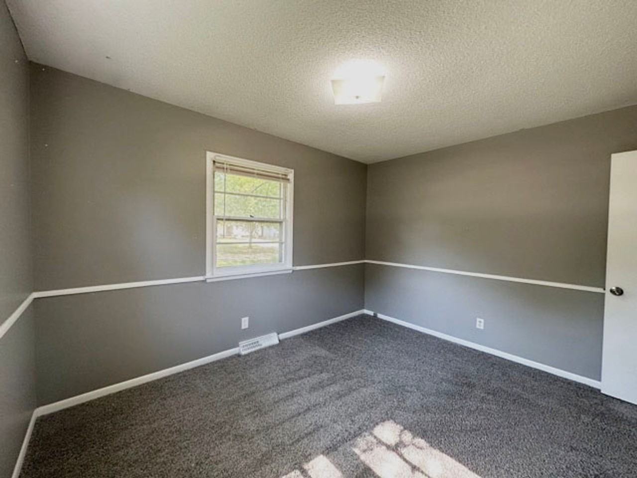 1318 Sw Lynn Dr - Photo 6 of 20