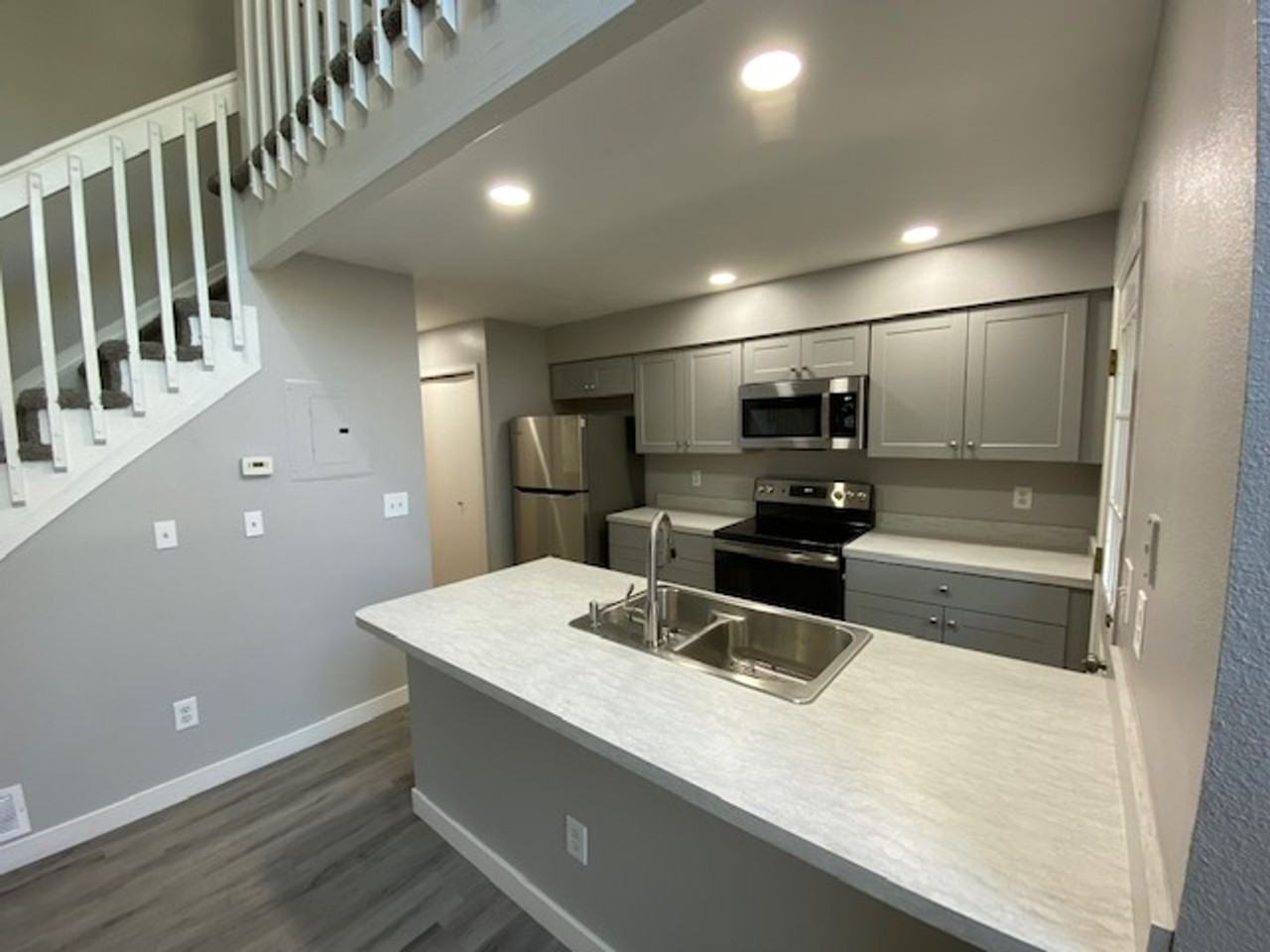 8393 W 90th Pl - Photo 4 of 25