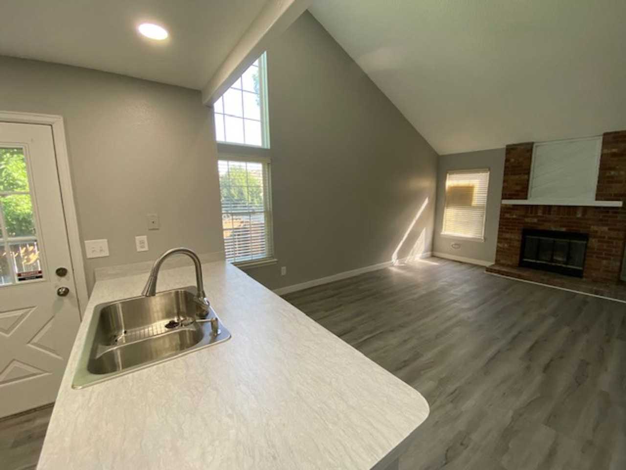 8393 W 90th Pl - Photo 5 of 25