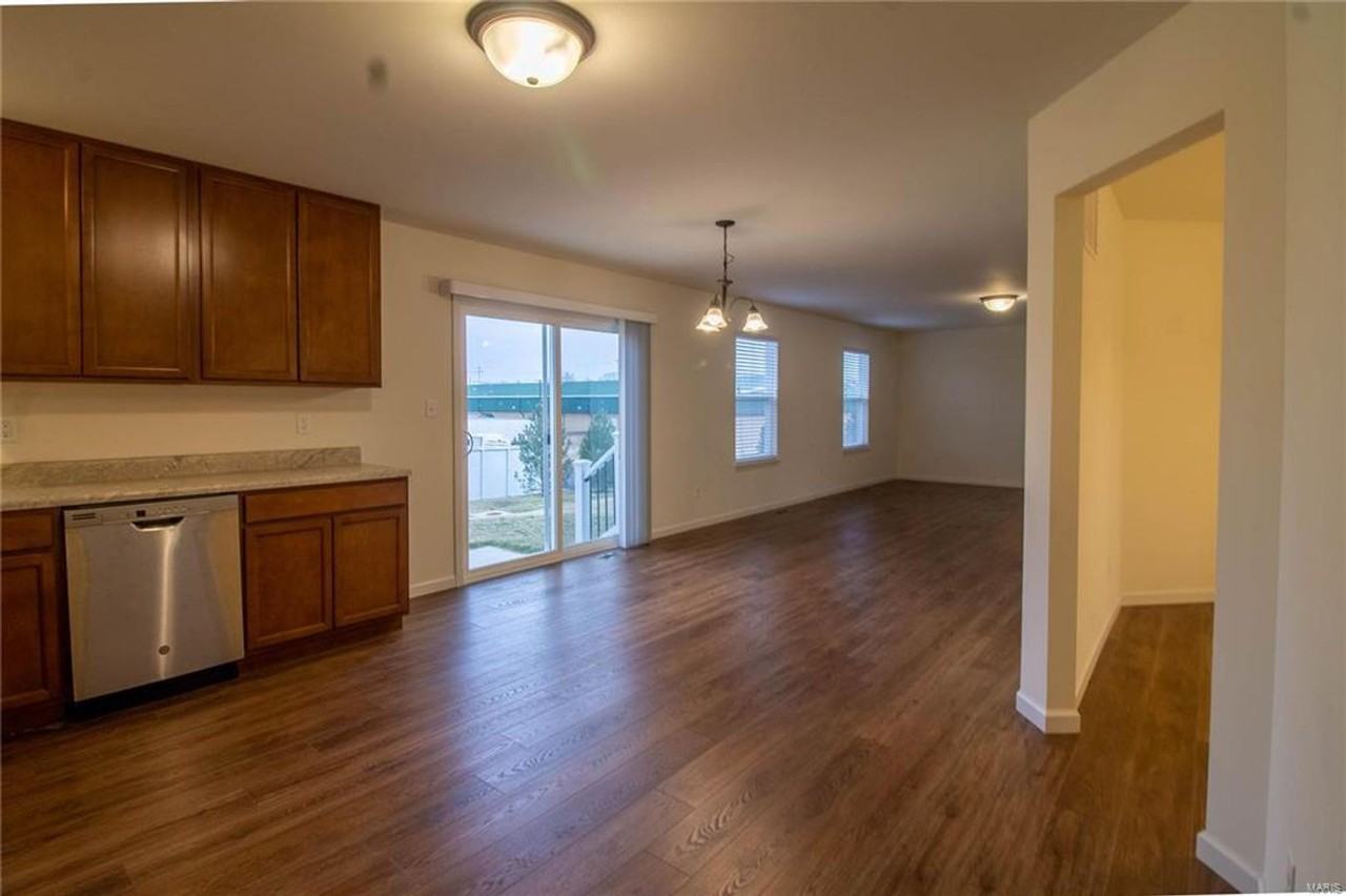 212 Pearl Vista Dr - Photo 3 of 17