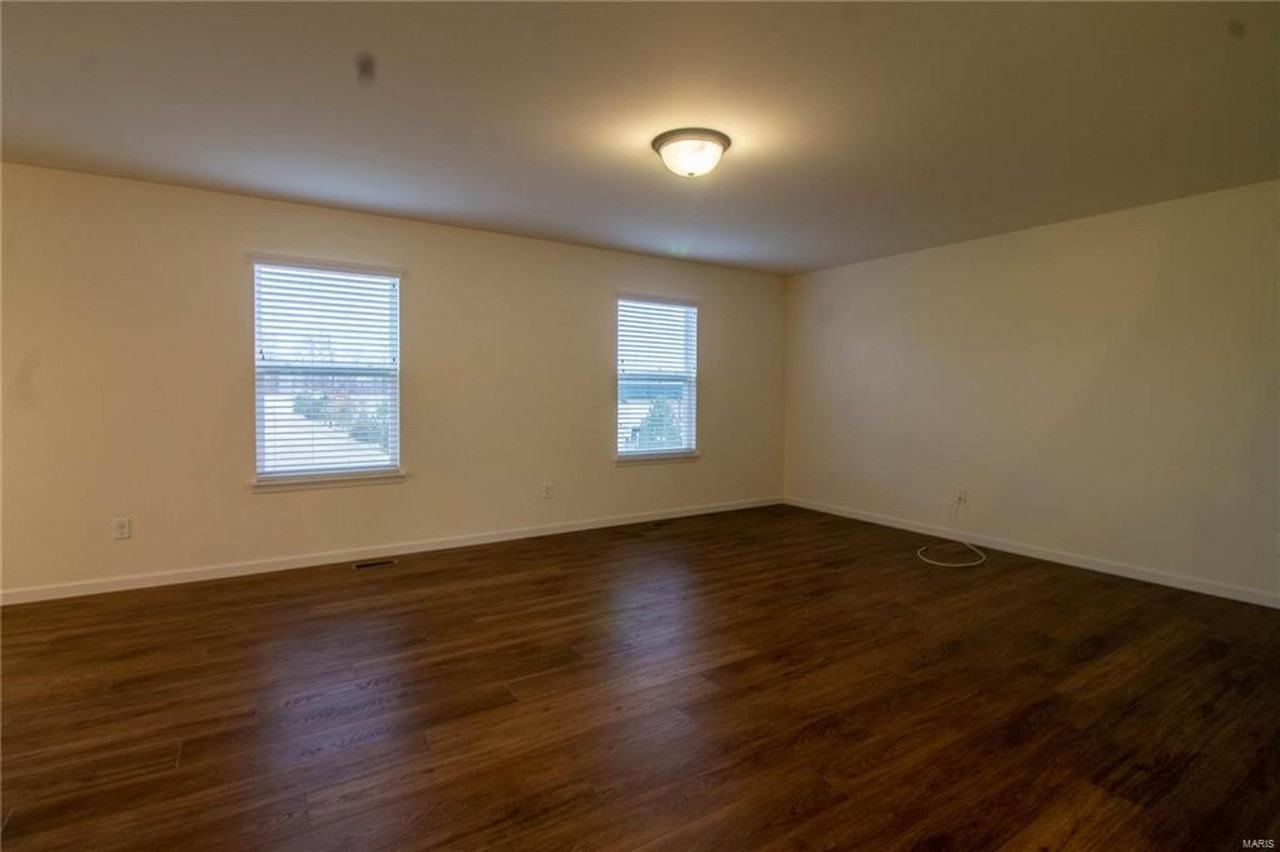 212 Pearl Vista Dr - Photo 4 of 17