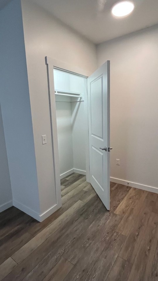 201 Bridge Street - Photo 5 of 21