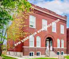 featured image of 3230 Pulaski St