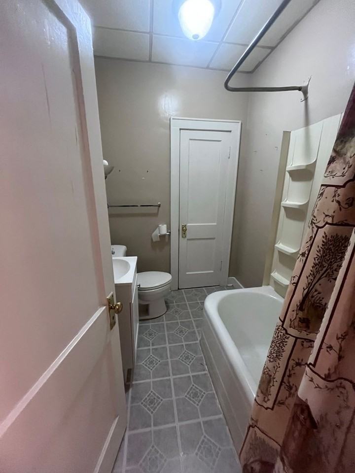 176 176 C D Washington Ave - Photo 2 of 7