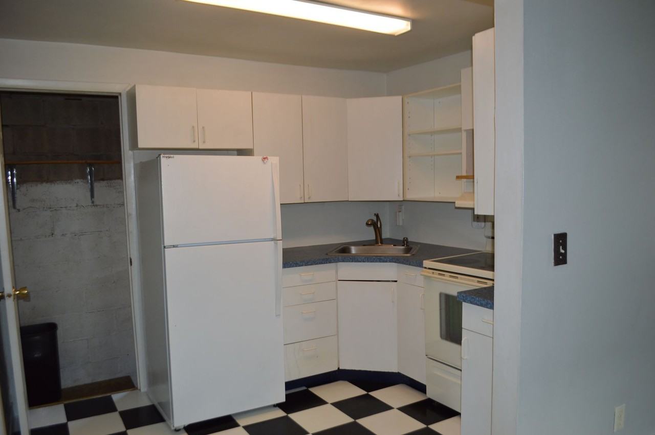2310 1st Ave S - Photo 6 of 11