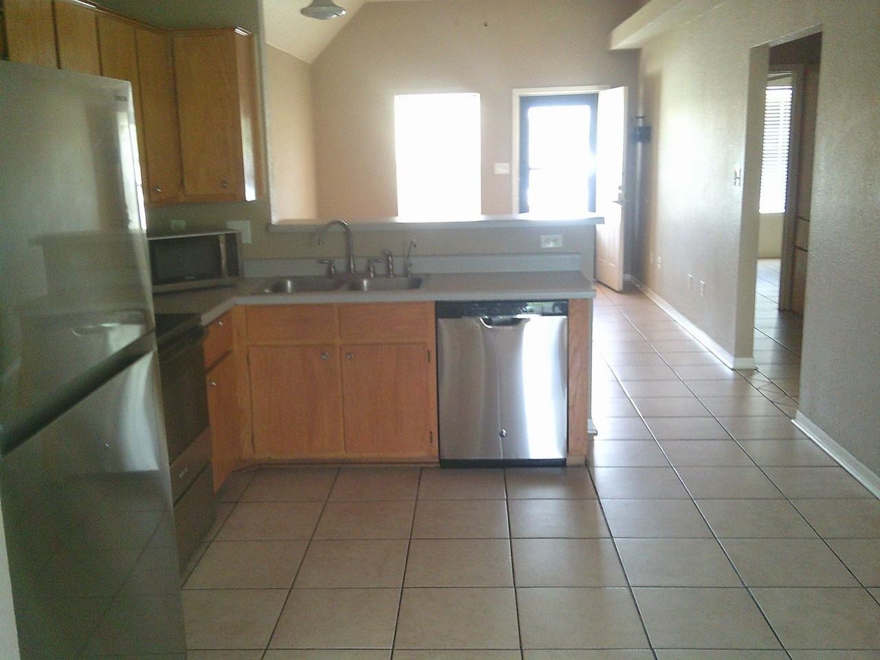 3511 Westwood Dr #B - Photo 4 of 23