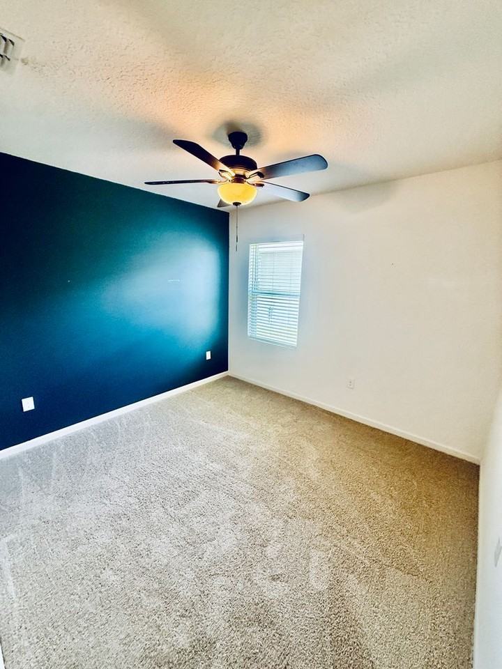 465 Sorrento Dr - Photo 6 of 26