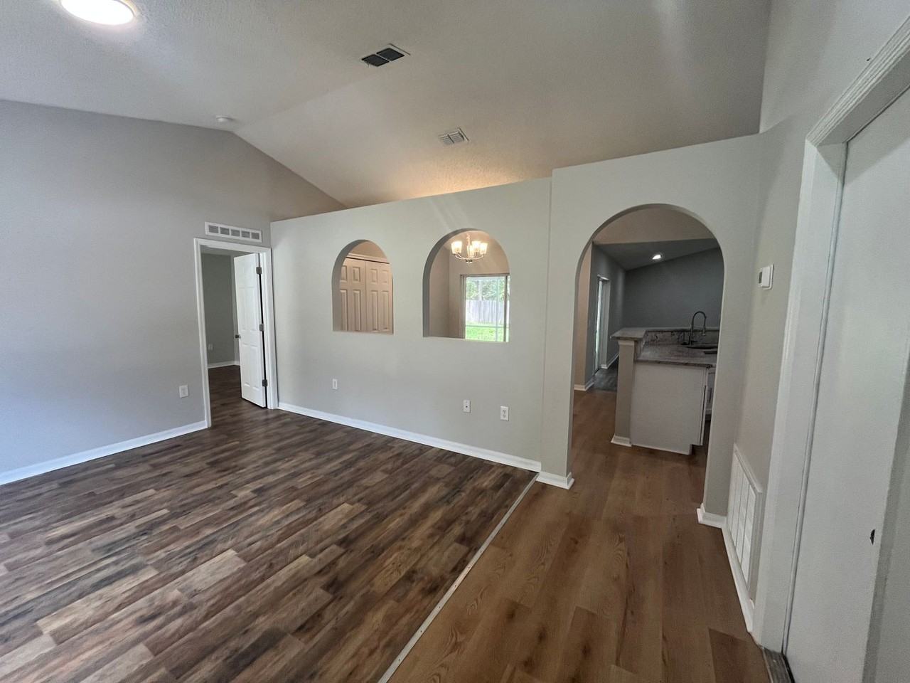 15 Postman Ln - Photo 3 of 16