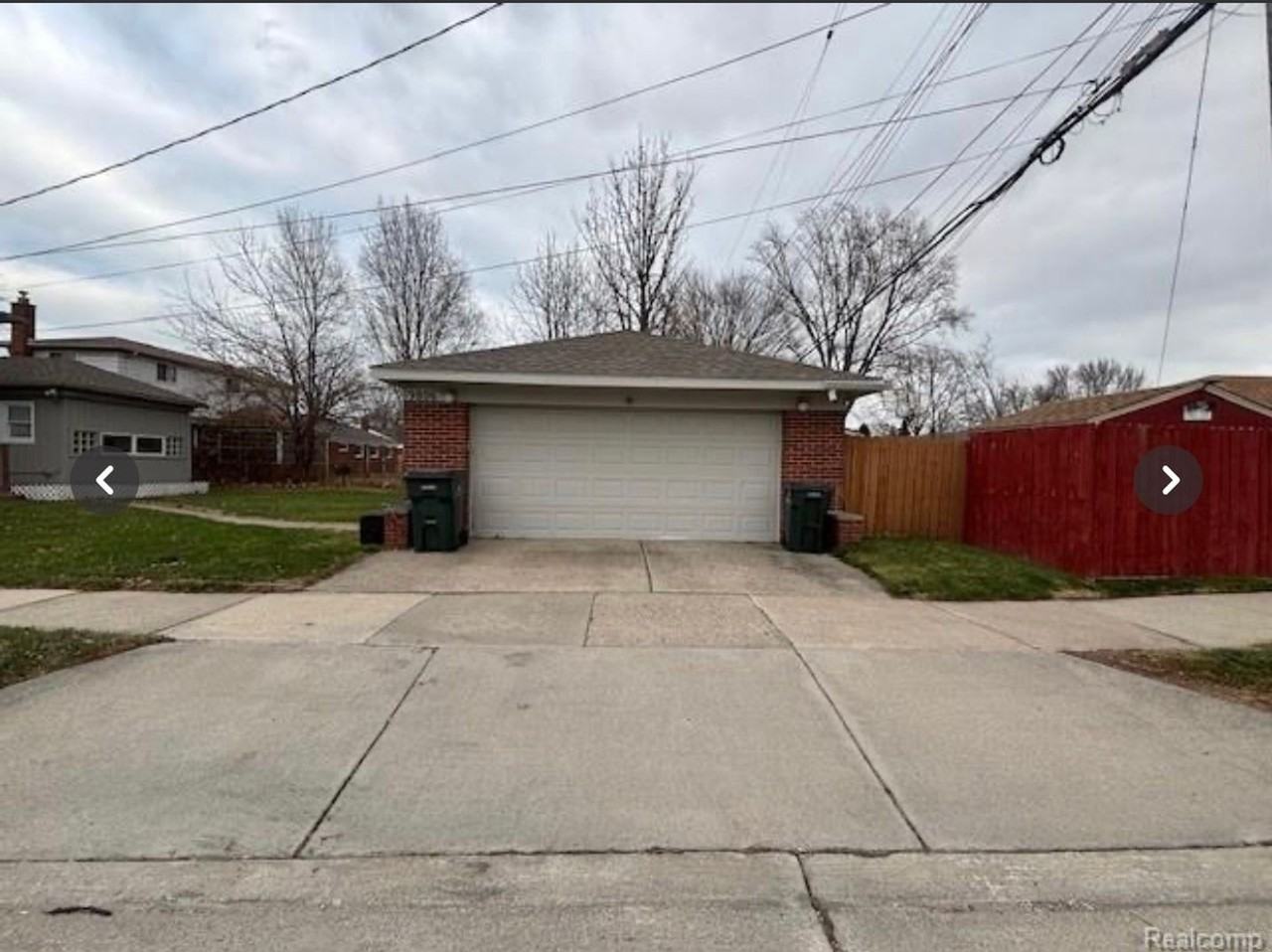 19806 Shady Lane Ave - Photo 4 of 34