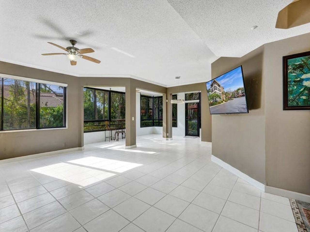 7546 La Paz Blvd - Photo 4 of 20