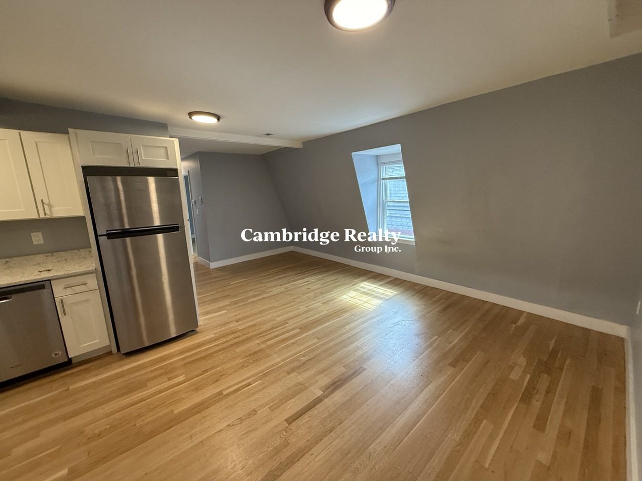 91 Munroe St #3R