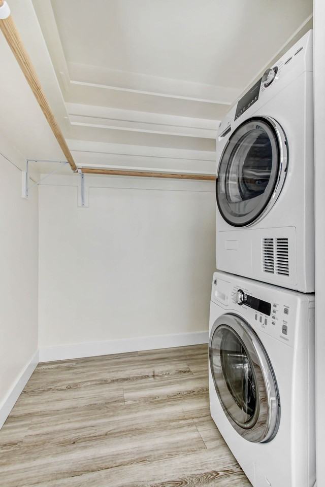 519 Hill St in Santa Monica!  Steps to Main St and the beach! - Photo 3 of 6