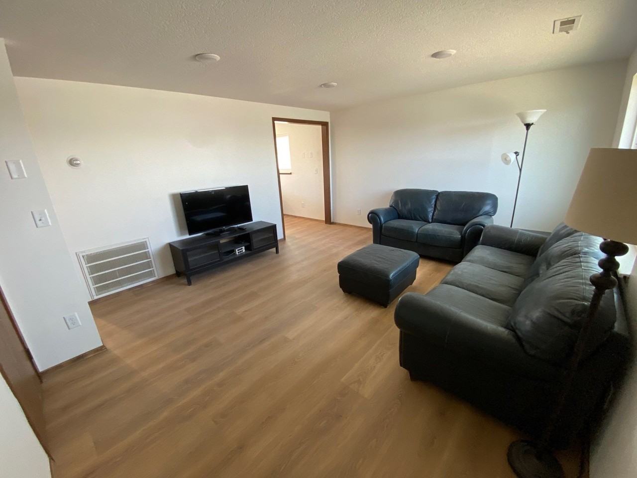 332 W 25 N - Photo 3 of 12