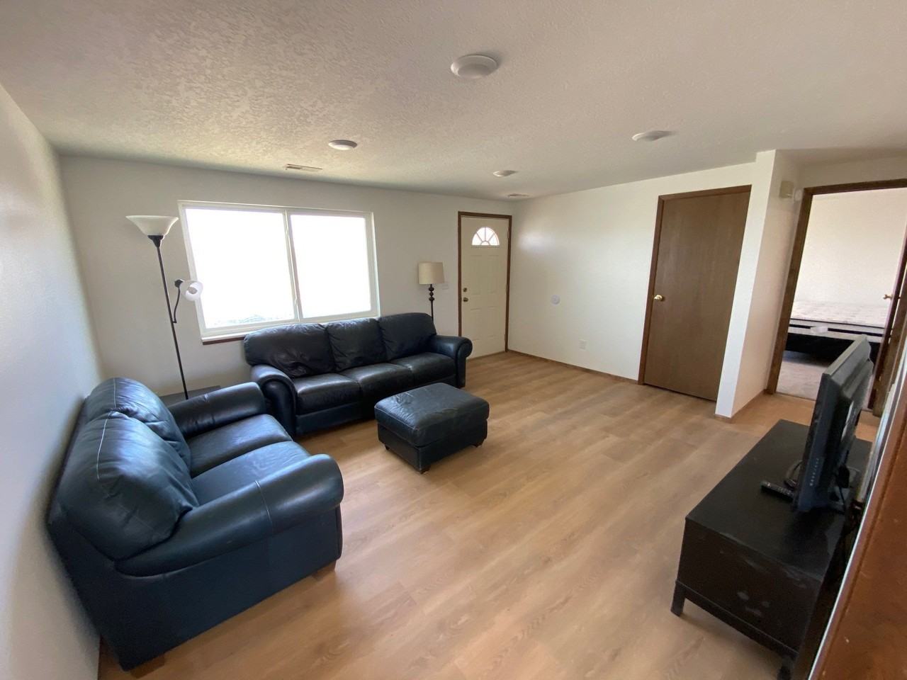332 W 25 N - Photo 4 of 12